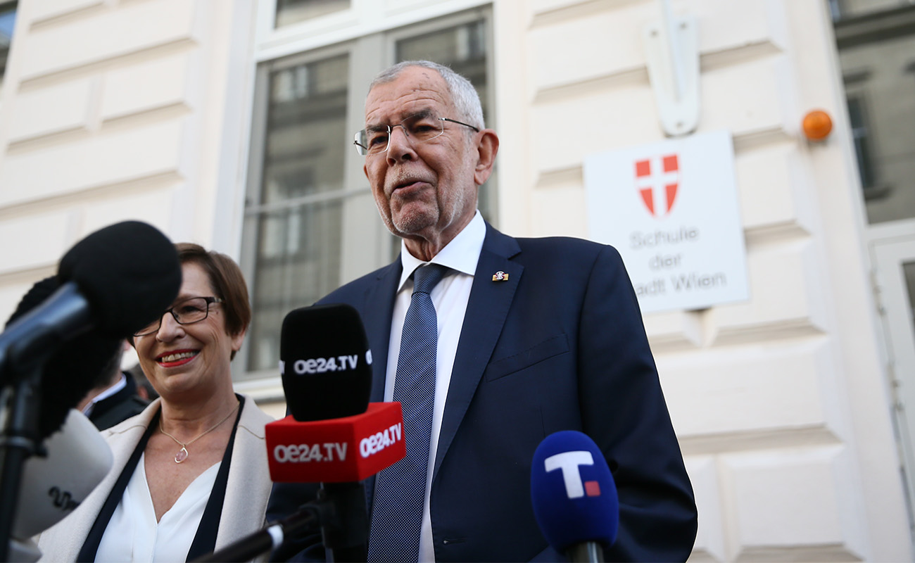Sürpriz olmadı, Van der Bellen kazandı