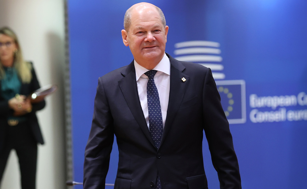 Scholz güldü, Almanya ayağa kalktı