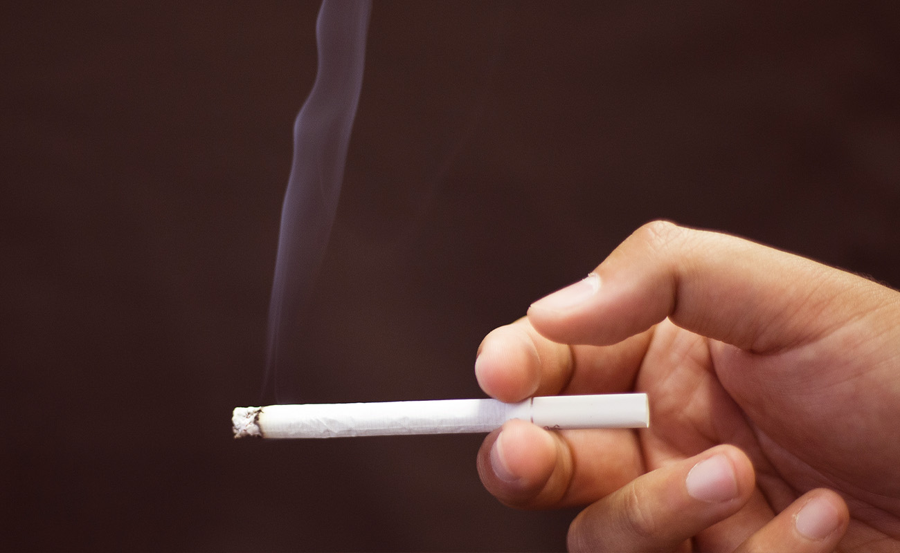 Sigara içen gençlerin sayısı ikiye katlandı