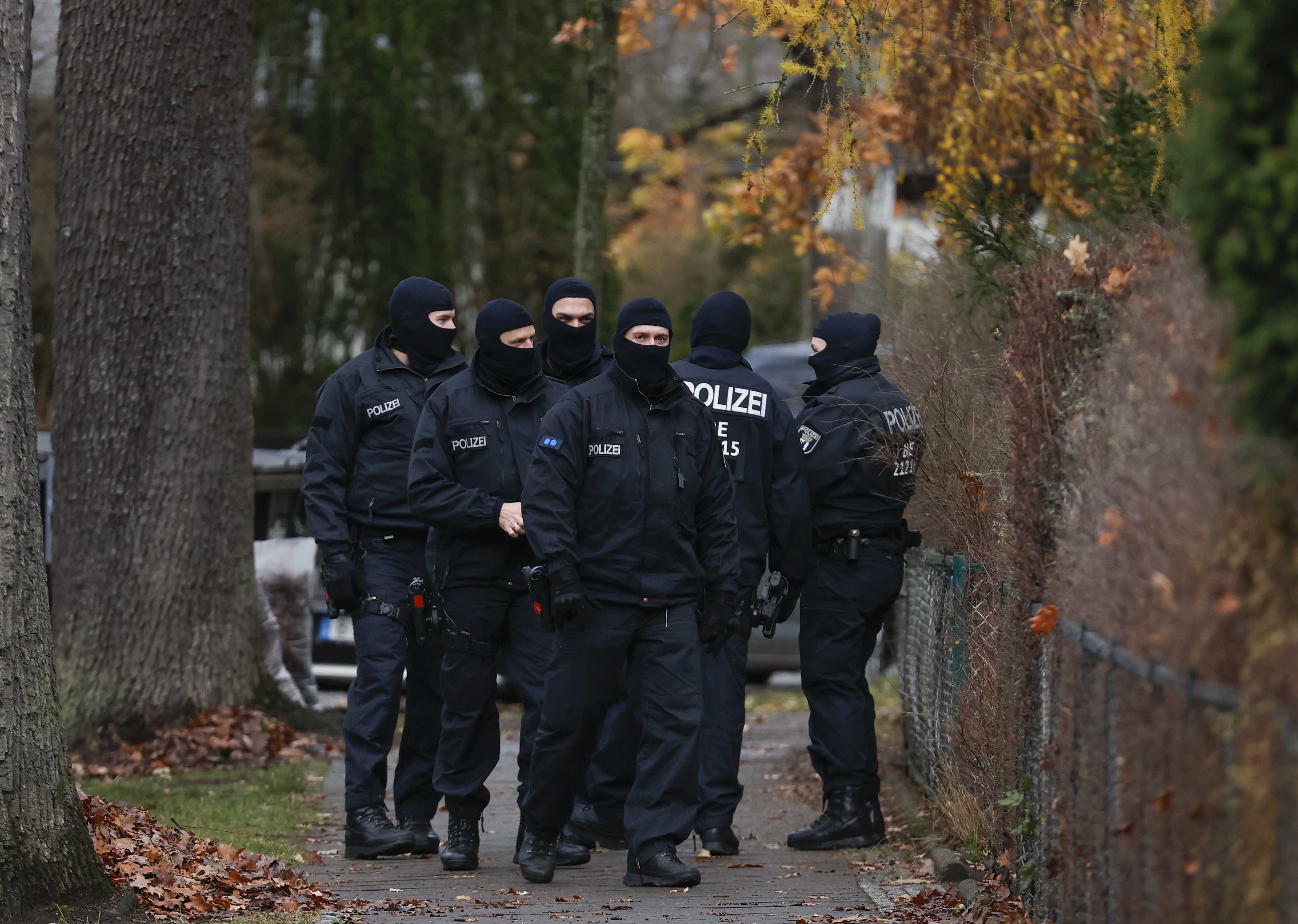 Almanya'da darbe planlayan aşırı sağcı örgüte baskın: 25 gözaltı