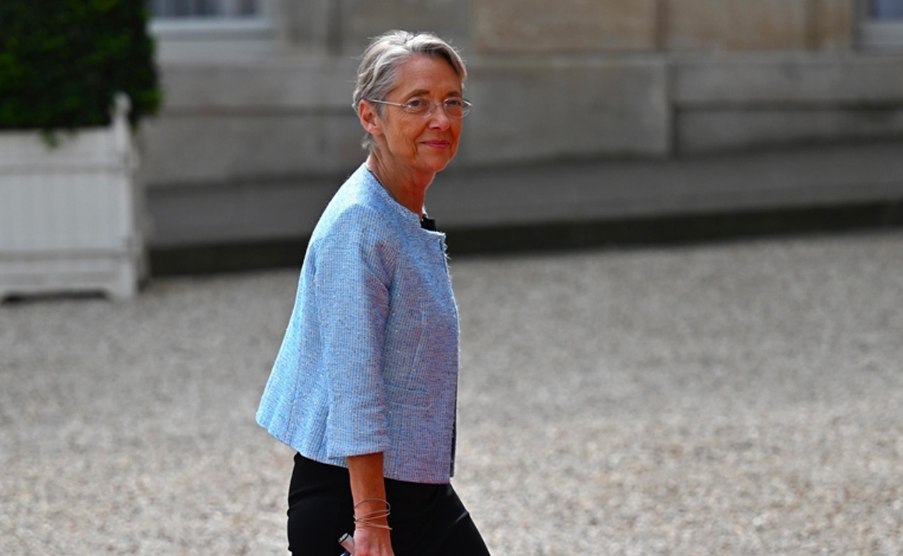 İstifa eden Castex yerine başbakanlık koltuğuna Elisabeth Borne atandı