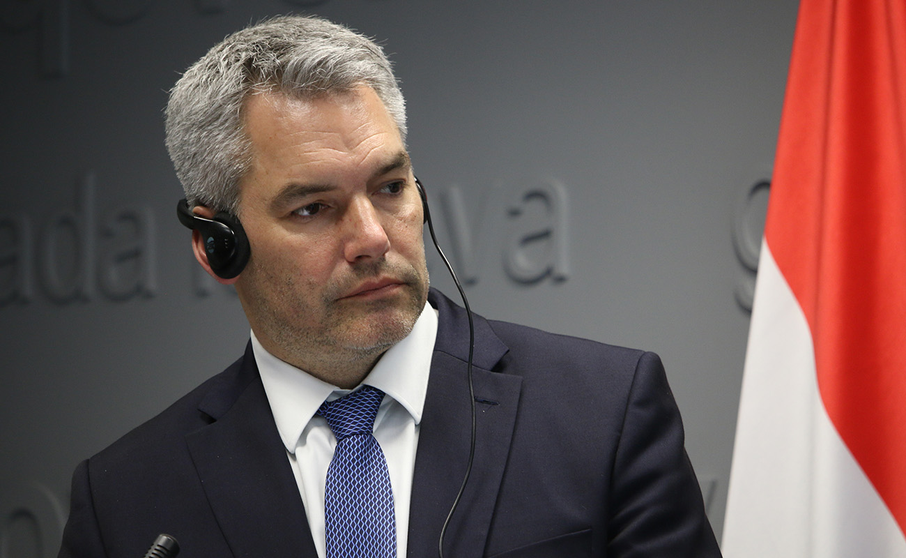Başbakan enerji tavan fiyat uygulamasına karşı çıktı