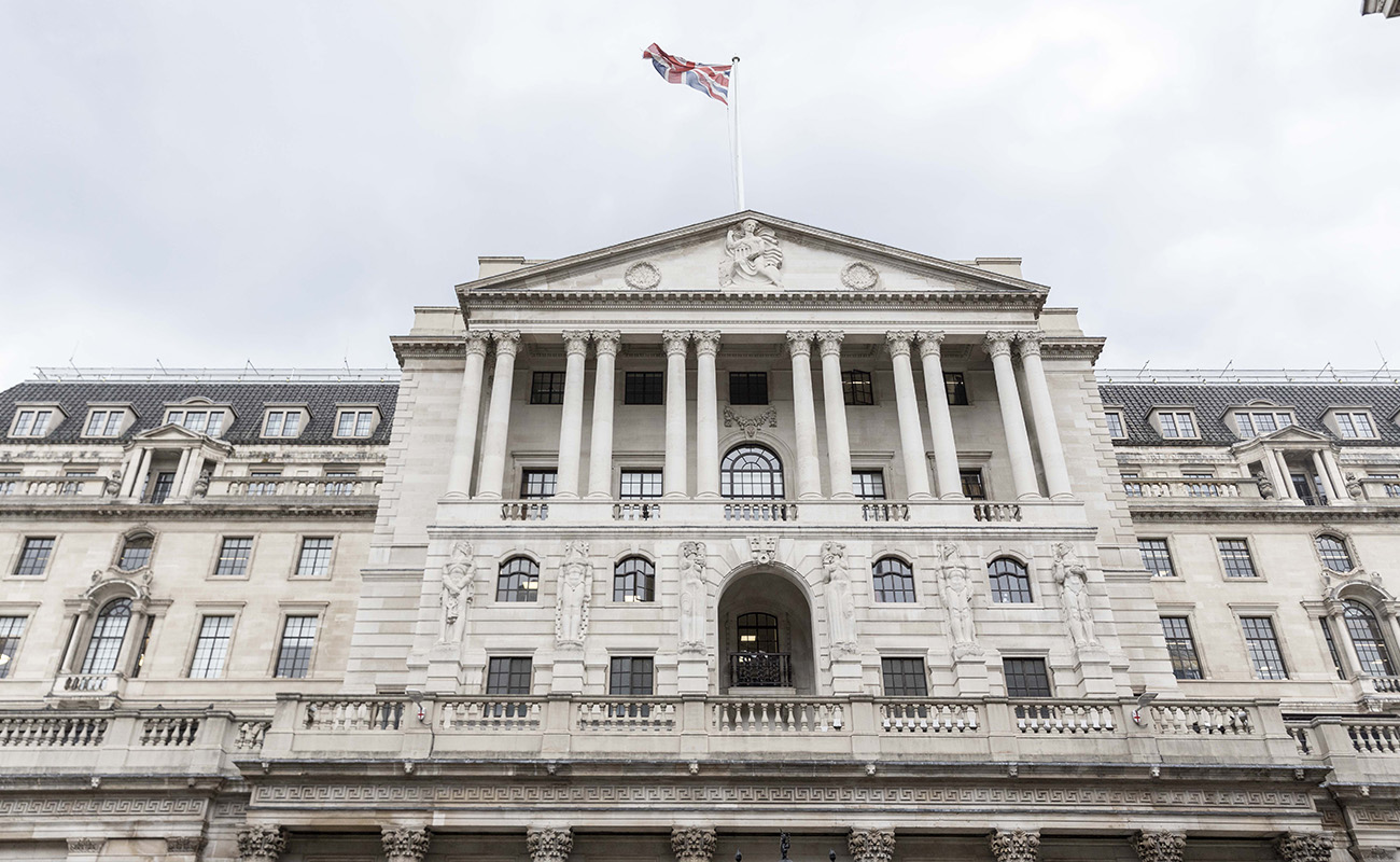 Merkez Bankası müdahalesi sterlinin değer kaybını önleyemedi