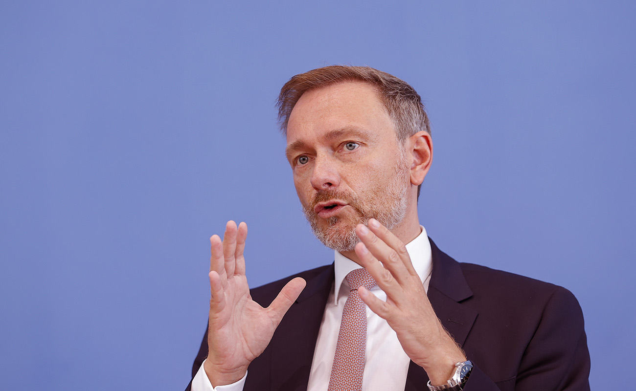Maliye Bakanı Lindner’e ‘yolsuzluk’ incelemesi
