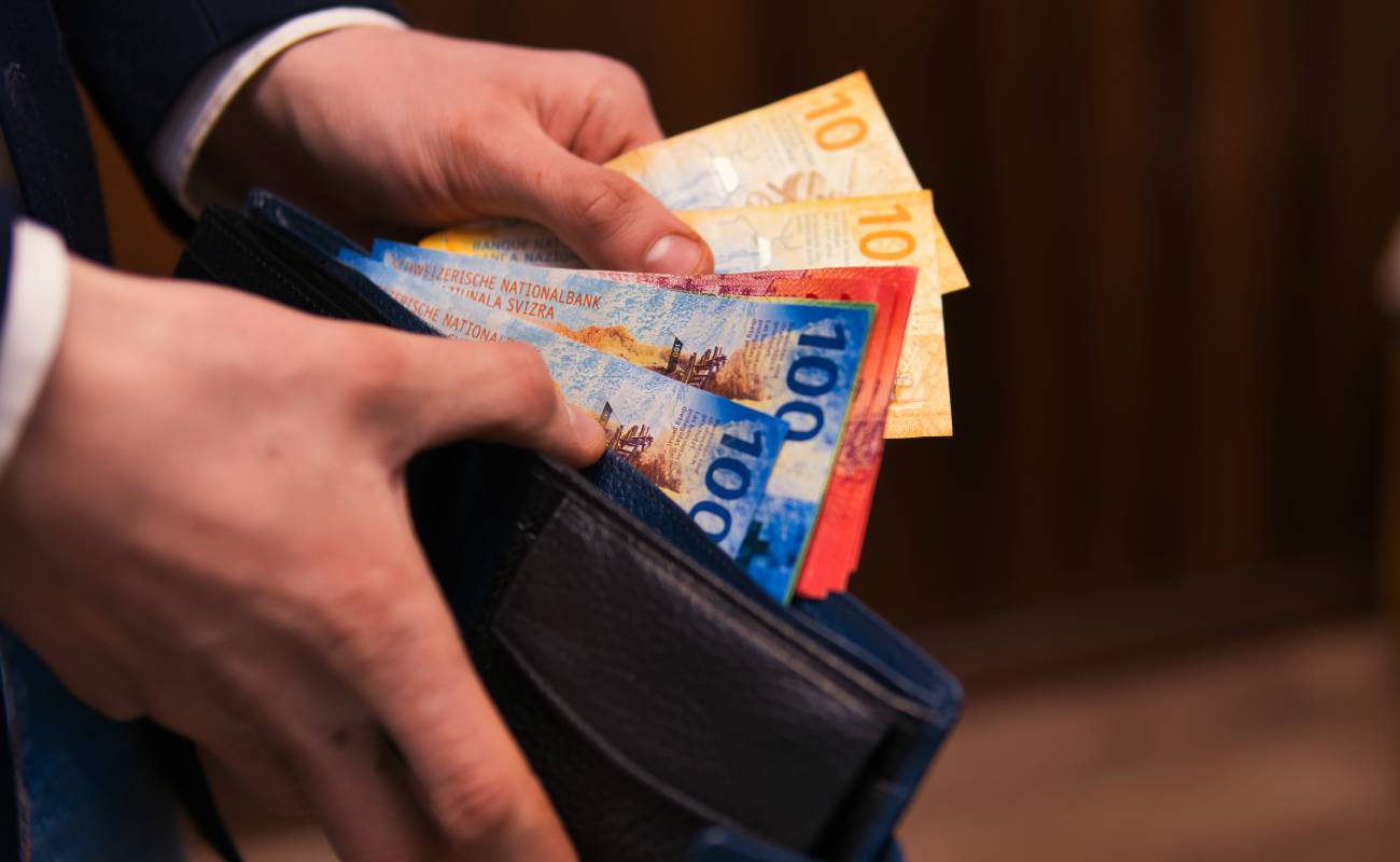 Asgari ücret 1.383 avroya çıkacak