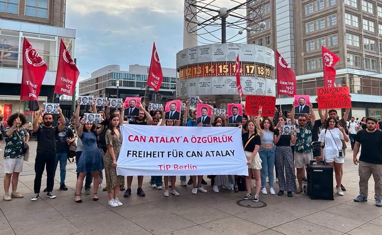 TİP Almanya, Can Atalay için Berlin ve Köln’de eylem düzenledi