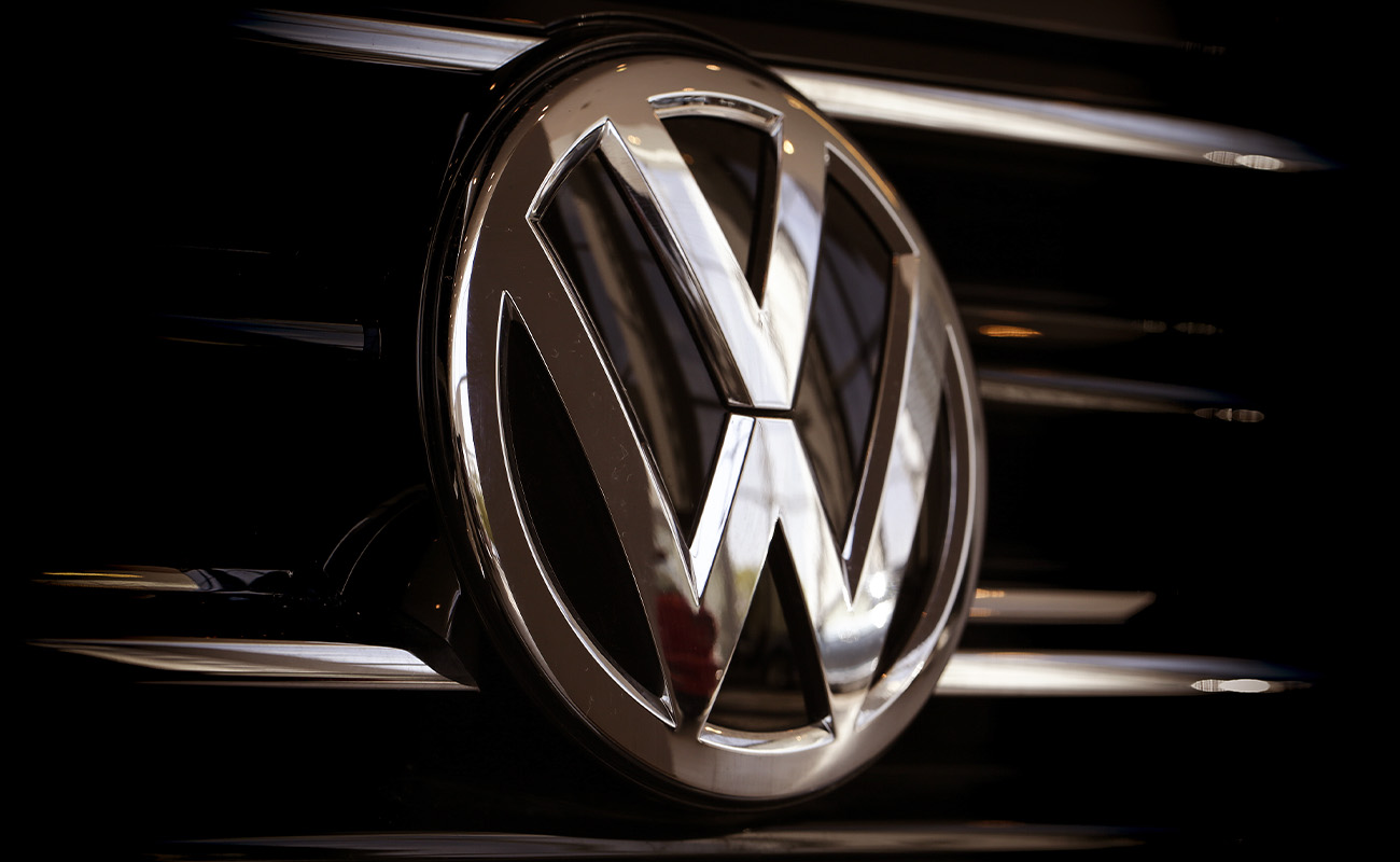 Volkswagen'ın sisteminde arıza: Bazı fabrikalarda üretim durdu