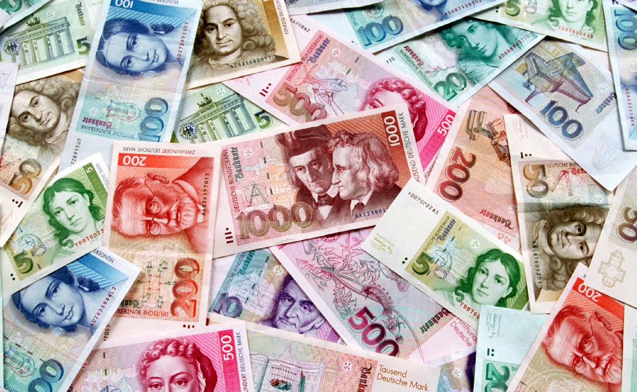 Yastık altında 12,3 milyar mark kaldı