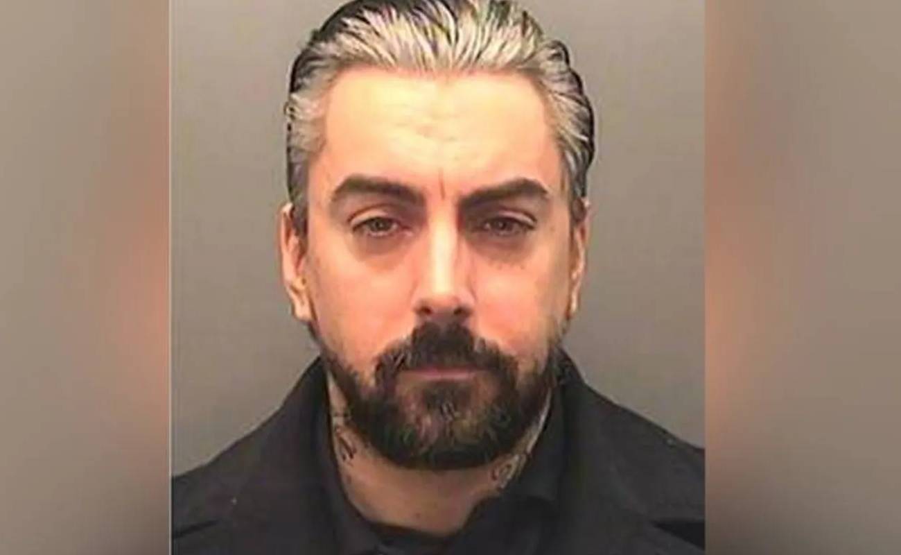 Çocuk istismarcısı şarkıcı hapishanede öldü