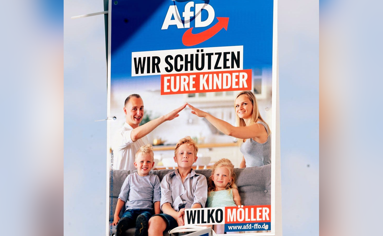 AfD’li vekilin afişine Hitler selamı cezası